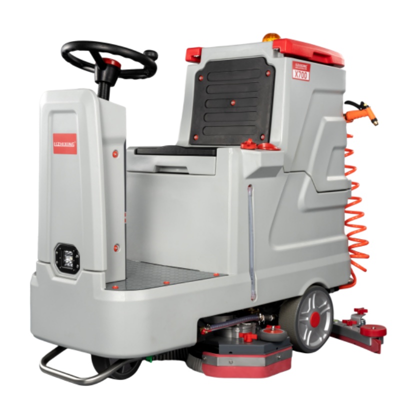 信阳坦洁全自动驾驶式洗地机X700
