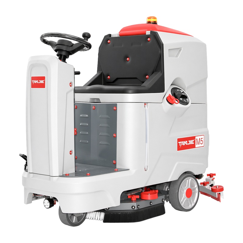信阳坦洁驾驶式洗地机M5【单刷】